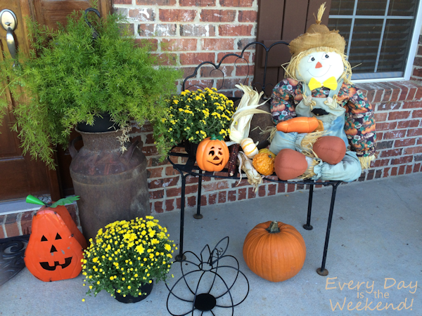 Every Day is the Weekend l Fall Decorations
