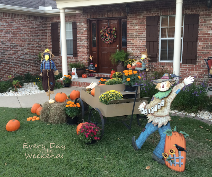 Every Day is the Weekend l Fall Decorations